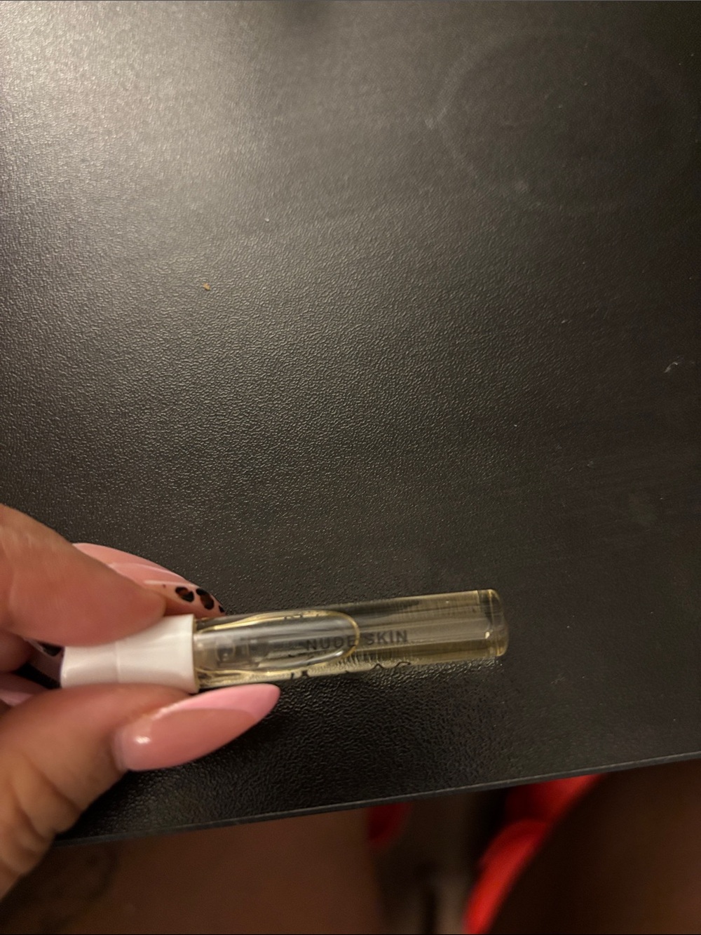 2 sample Skylar - 1 Juliette has a gun travel size - Picture 3 of 7